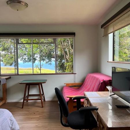 Waipio Studio Apartment Kukuihaele Exterior photo